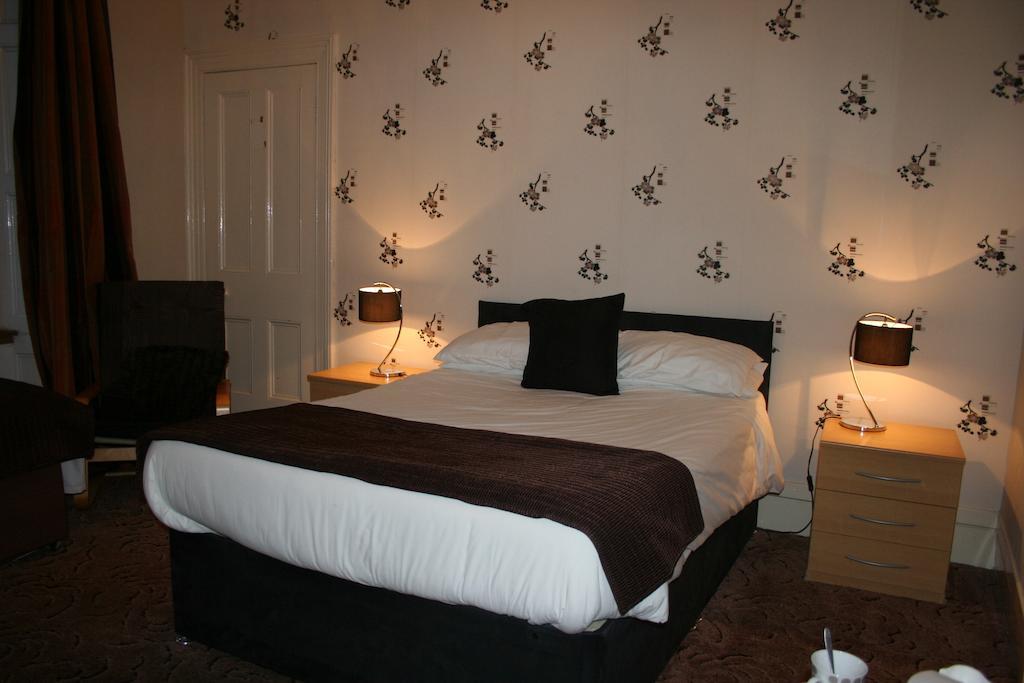 Royal Hotel Girvan Szoba fotó
