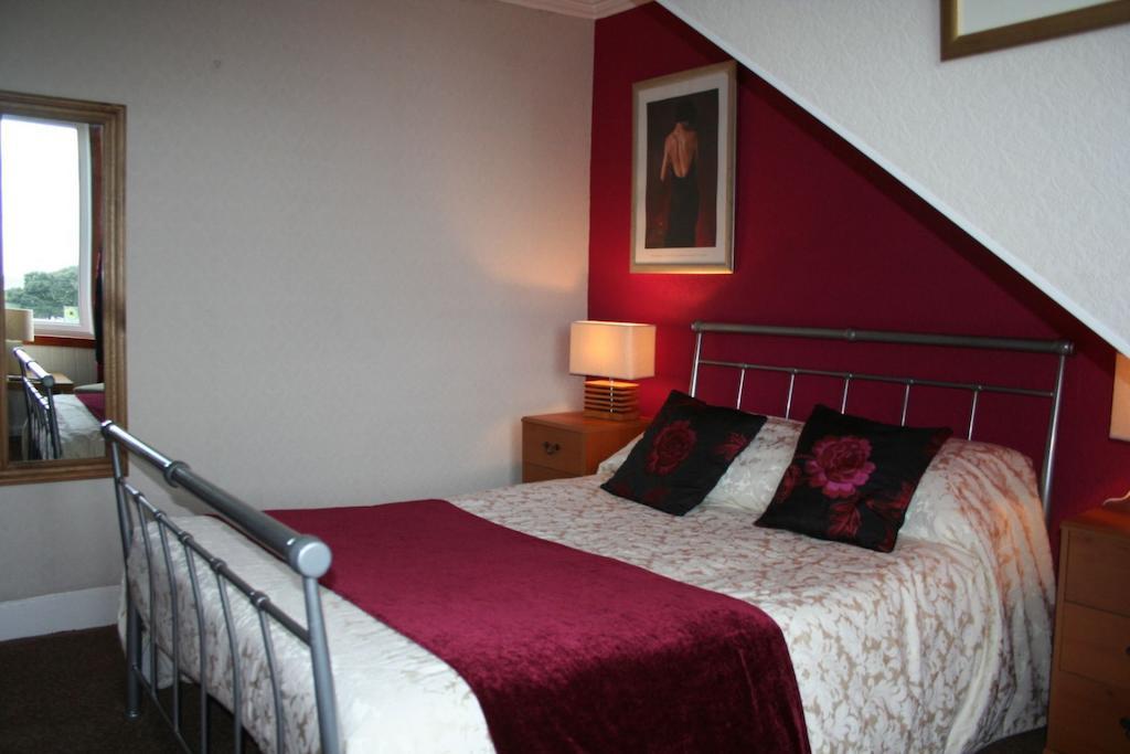 Royal Hotel Girvan Szoba fotó